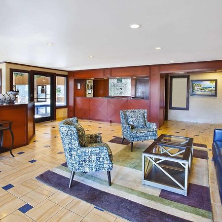 Quality Inn Marshall Near I-69 Екстер'єр фото