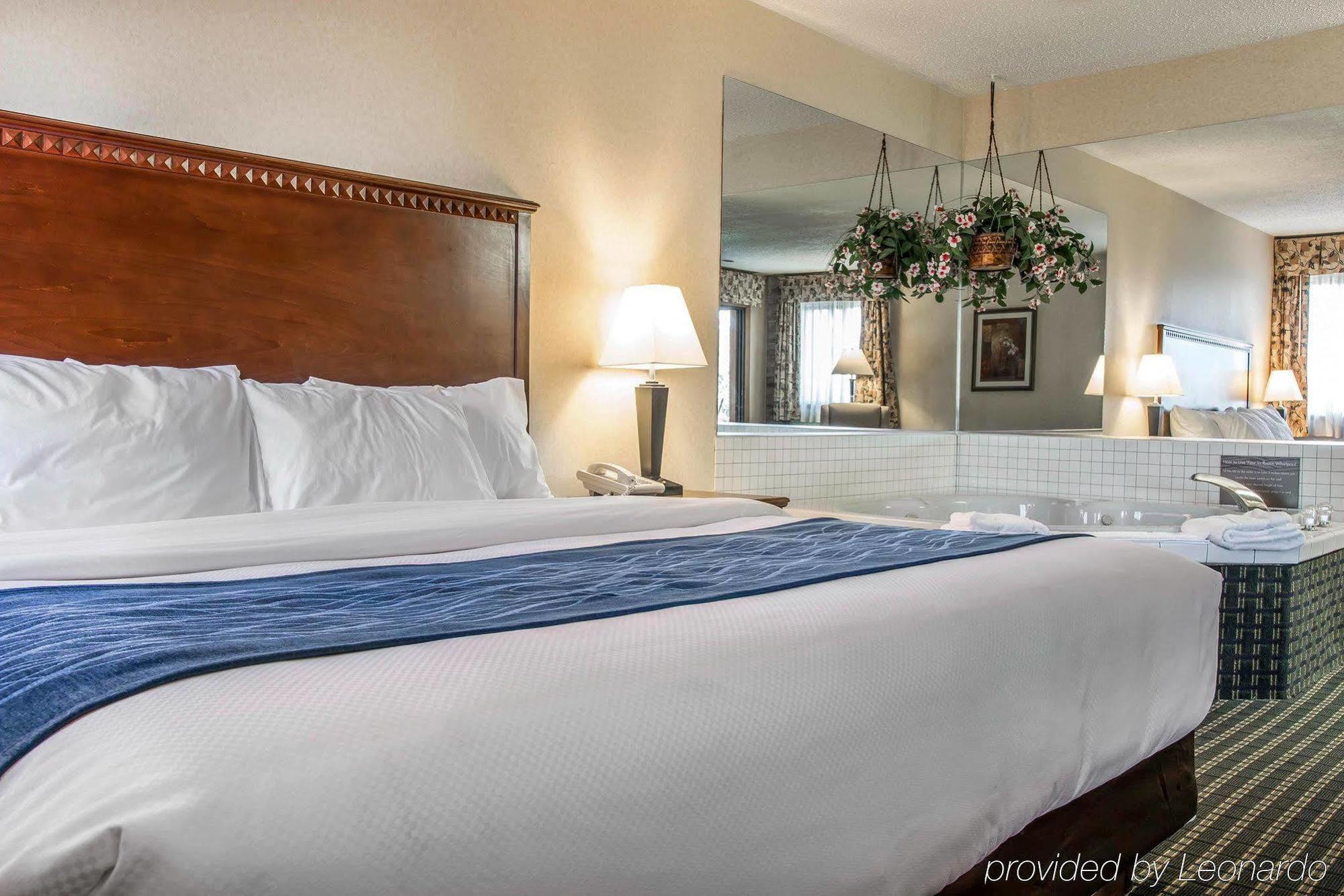 Quality Inn Marshall Near I-69 Екстер'єр фото