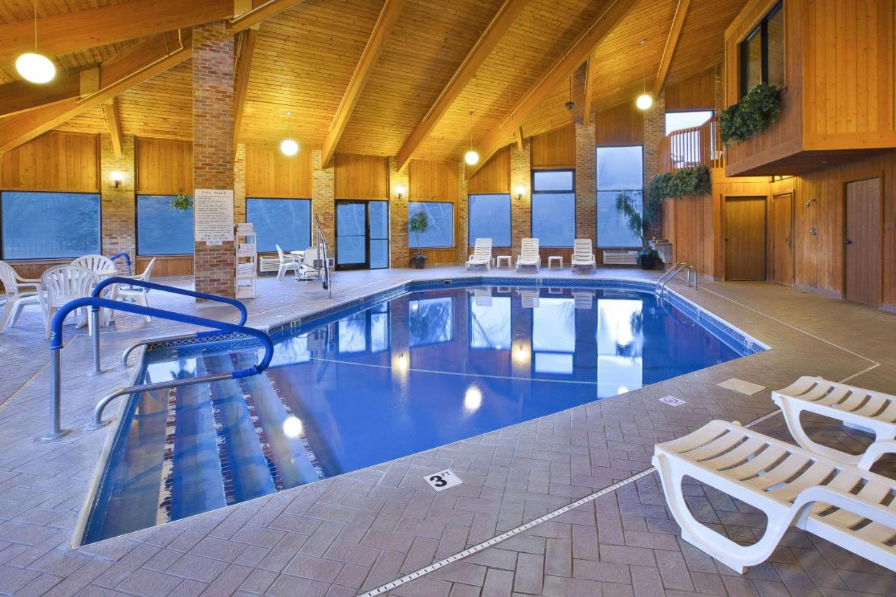 Quality Inn Marshall Near I-69 Екстер'єр фото