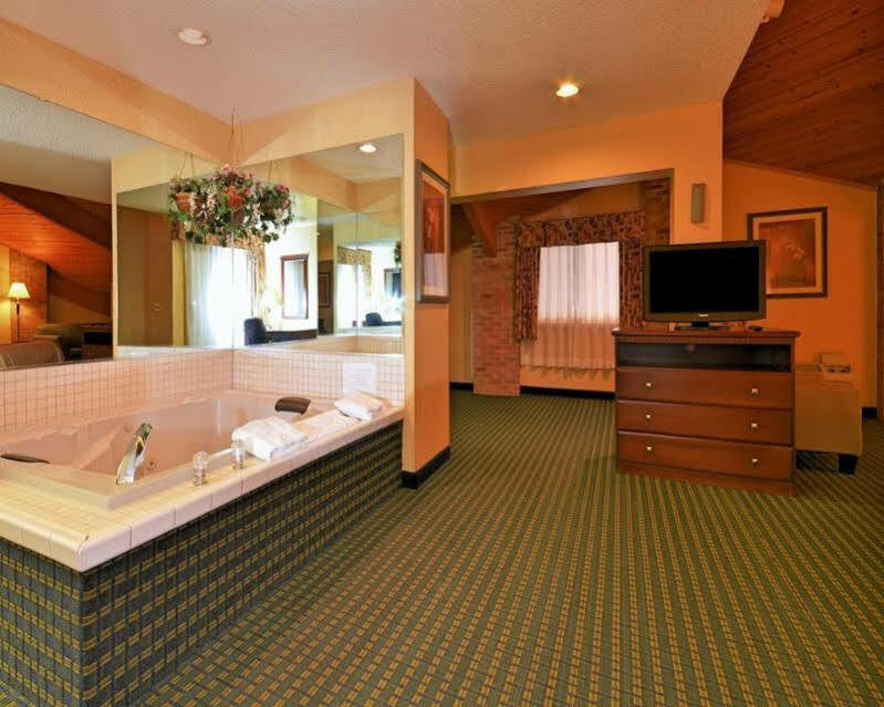 Quality Inn Marshall Near I-69 Екстер'єр фото